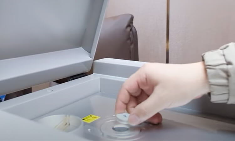 XRF precious metal analyzer
